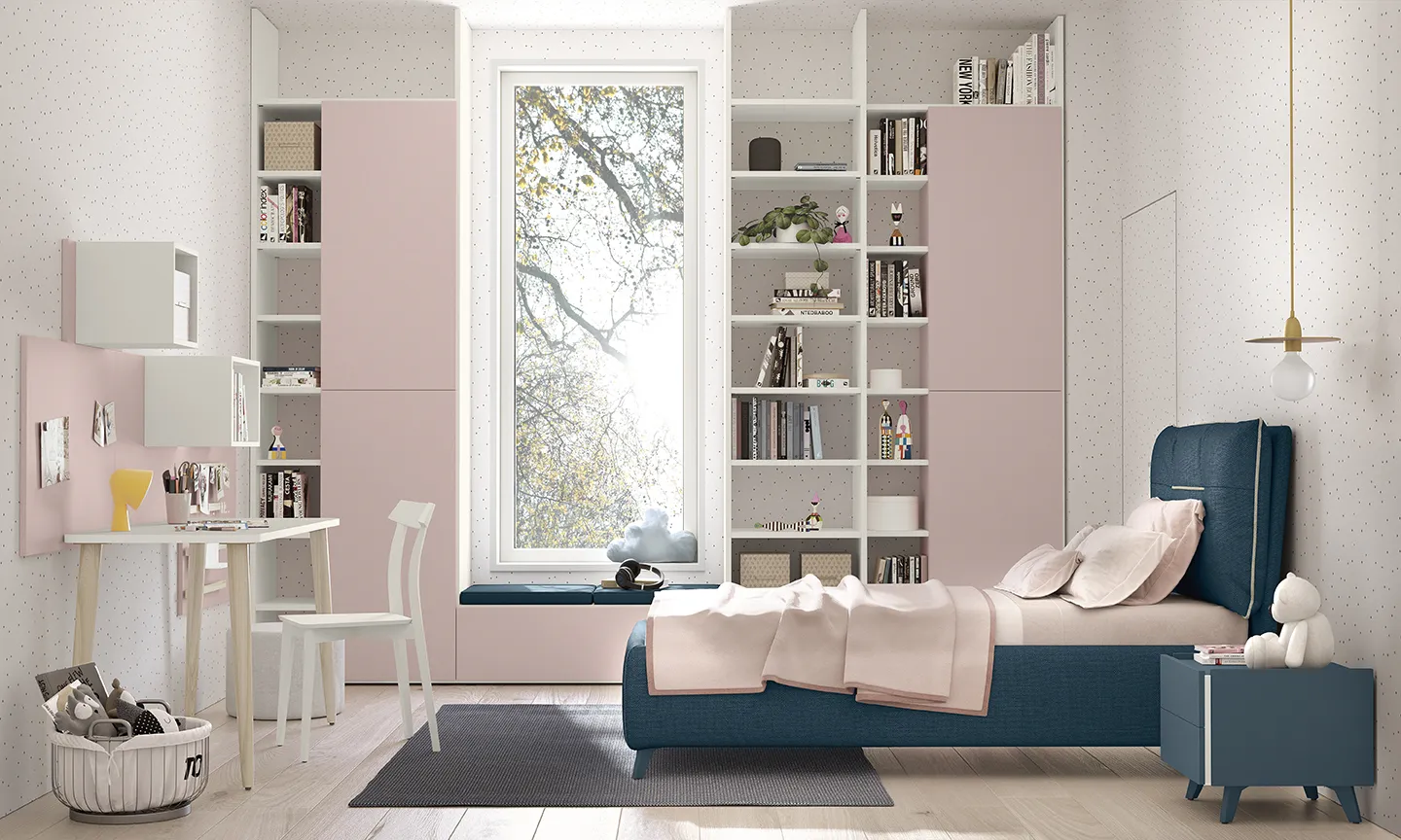 cameretta rosa con armadio e scrivania